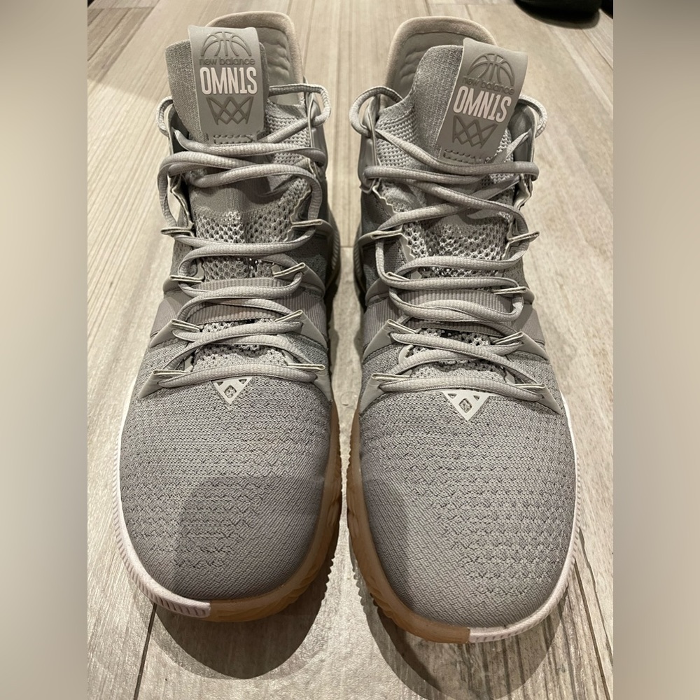 Kawhi Leonard - Used - Gray - size 11.5 New Balance Omn1s